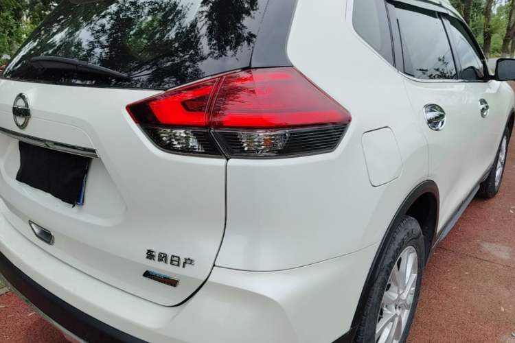Used Nissan X-Trail 2017 2.0L CVT Comfort Edition 2WD Right Rear Taillight