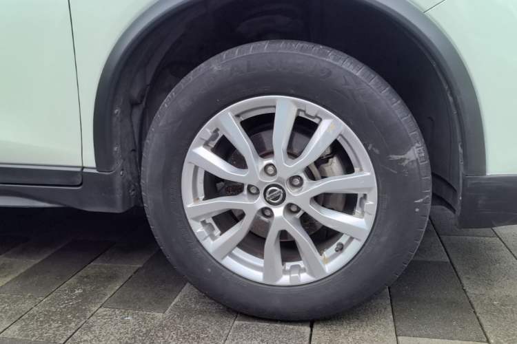 Used Nissan X-Trail 2017 2.0L CVT Comfort Edition 2WD Right Rear Wheel Hub