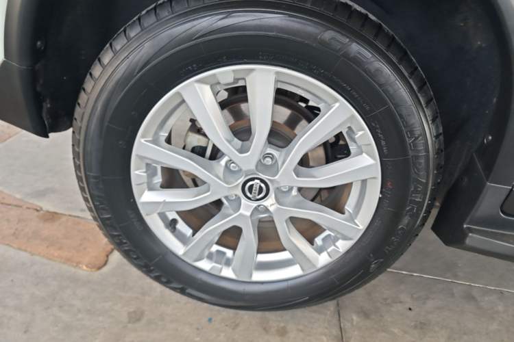 Used Nissan X-Trail 2017 2.0L CVT Comfort Edition 2WD Right Rear Wheel Hub