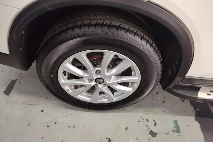 Used Nissan X-Trail 2017 2.0L CVT Comfort Edition 2WD Right Rear Wheel Hub