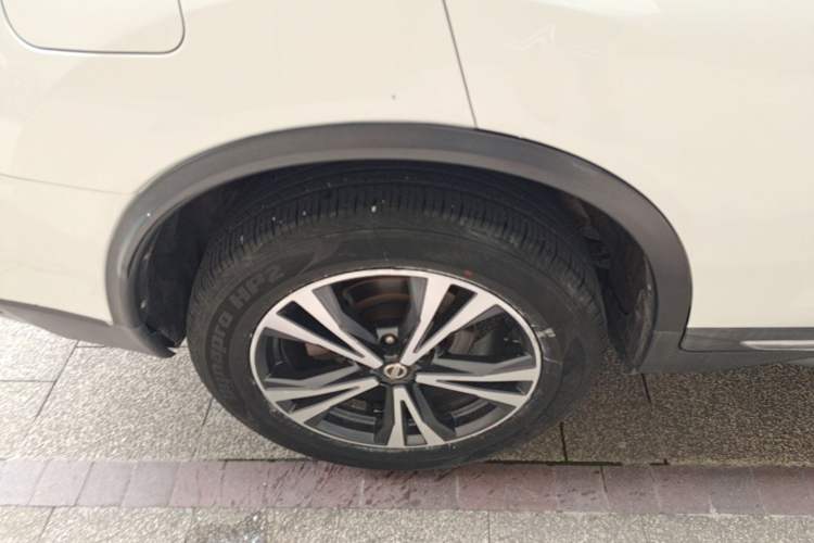 Used Nissan X-Trail 2017 2.5L CVT Luxury Edition 4WD Right Rear Wheel Hub