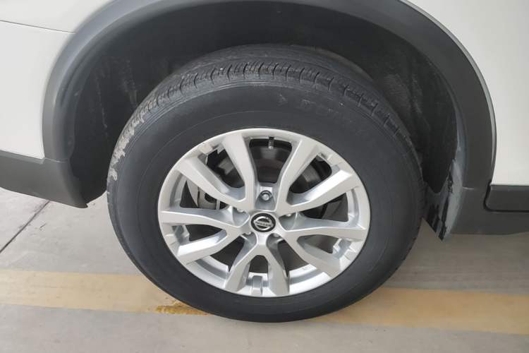 Used Nissan X-Trail 2017 2.0L CVT Comfort Edition 2WD Right Rear Wheel Hub