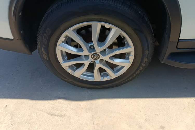 Used Nissan X-Trail 2017 2.0L CVT Comfort Edition 2WD Right Rear Wheel Hub