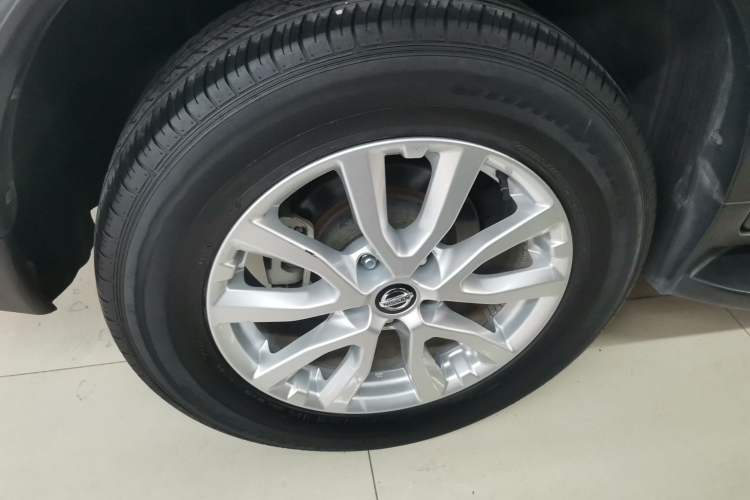Used Nissan X-Trail 2017 2.0L CVT Comfort Edition 2WD Right Rear Wheel Hub