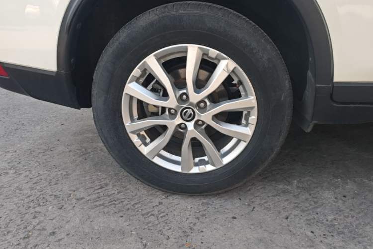 Used Nissan X-Trail 2017 2.0L CVT Comfort Edition 2WD Right Rear Wheel Hub
