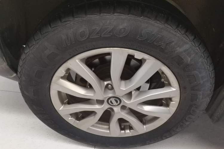Used Nissan X-Trail 2017 2.0L CVT Comfort Edition 2WD Right Rear Wheel Hub