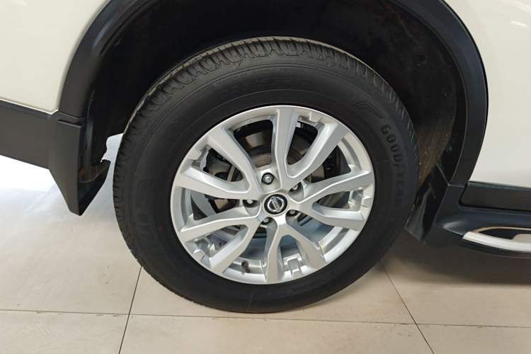 Used Nissan X-Trail 2017 2.0L CVT Comfort Edition 2WD Right Rear Wheel Hub