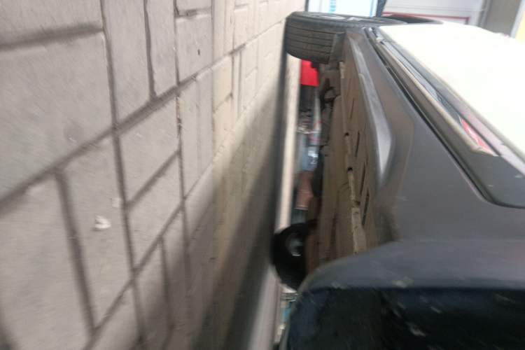 Used Nissan X-Trail 2017 2.5L CVT Luxury Edition 4WD Right Side Sill