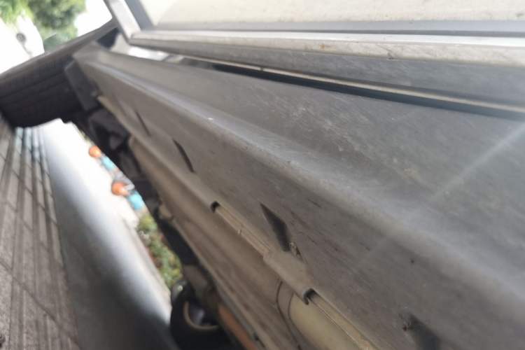 Used Nissan X-Trail 2017 2.5L CVT Luxury Edition 4WD Right Side Sill