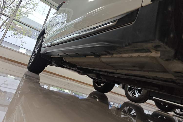 Used Nissan X-Trail 2017 2.5L CVT Luxury Edition 4WD Right Side Sill