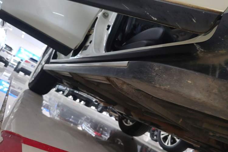 Used Nissan X-Trail 2017 2.0L CVT Comfort Edition 2WD Right Side Sill