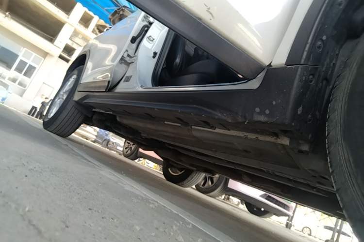 Used Nissan X-Trail 2017 2.0L CVT 7-Seater Comfort Edition 2WD Right Side Sill
