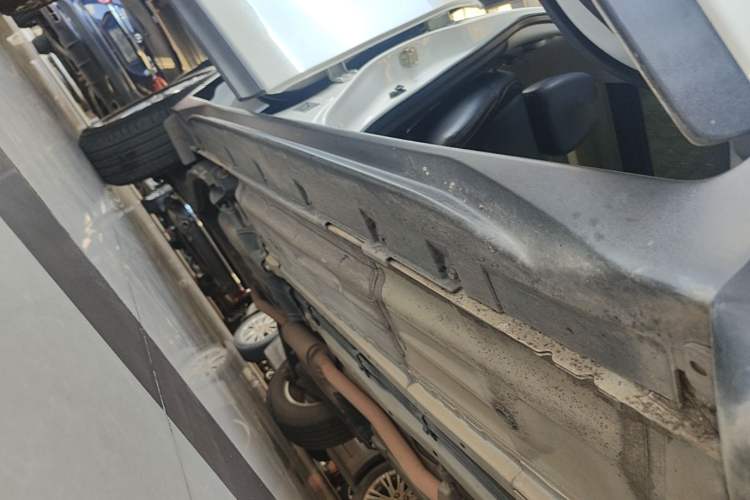 Used Nissan X-Trail 2017 2.0L CVT Comfort Edition 2WD Right Side Sill