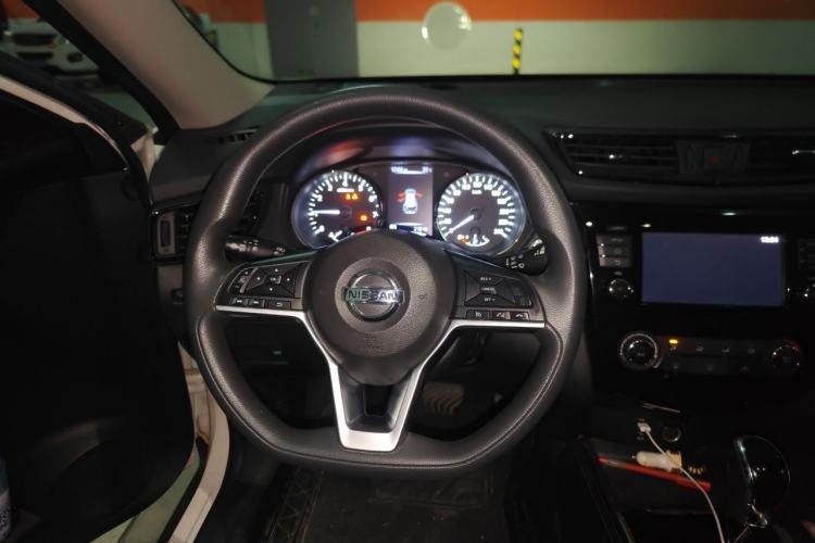 Used Nissan X-Trail 2017 2.0L CVT Comfort Edition 2WD Steering Wheel