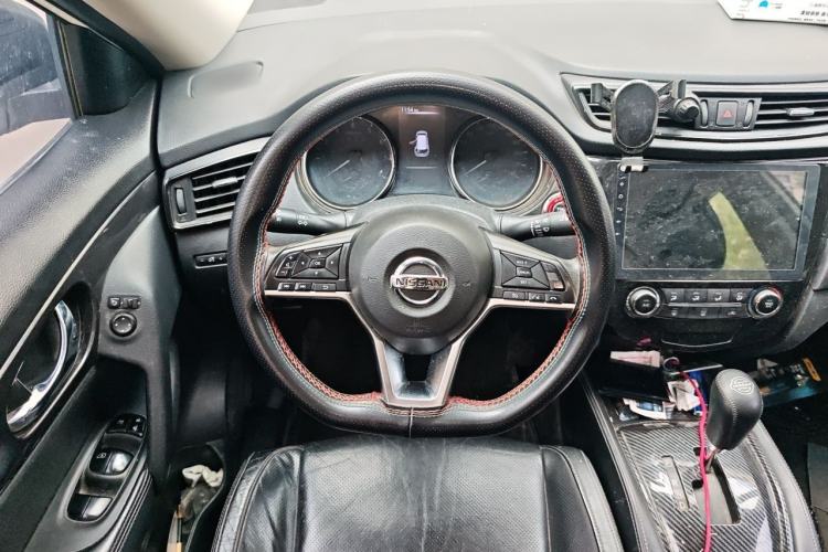 Used Nissan X-Trail 2017 2.0L CVT Comfort Edition 2WD Steering Wheel