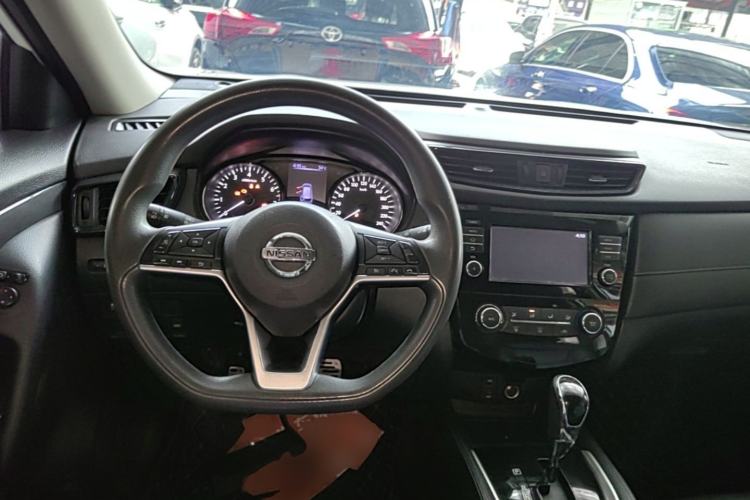 Used Nissan X-Trail 2017 2.0L CVT Comfort Edition 2WD Steering Wheel