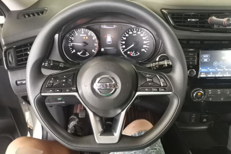 Used Nissan X-Trail 2017 2.0L CVT Comfort Edition 2WD Steering Wheel