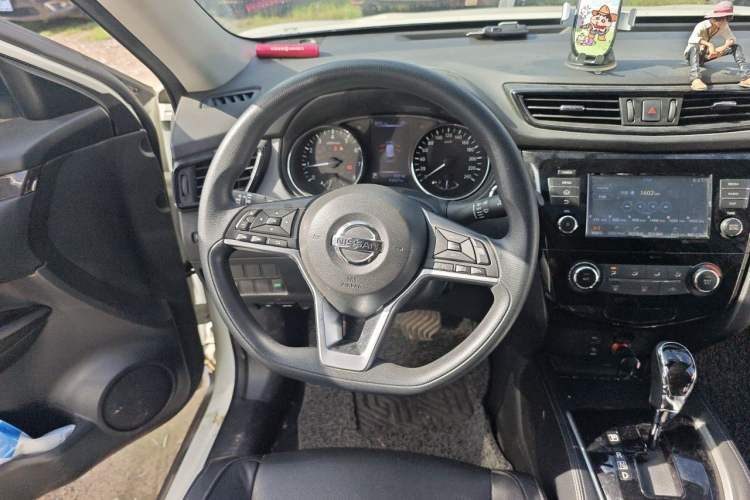 Used Nissan X-Trail 2017 2.0L CVT Comfort Edition 2WD Steering Wheel