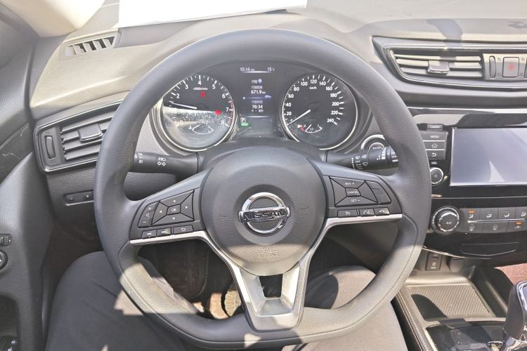 Used Nissan X-Trail 2017 2.0L CVT Comfort Edition 2WD Steering Wheel