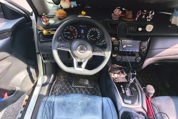 Used Nissan X-Trail 2017 2.0L CVT Comfort Edition 2WD Steering Wheel