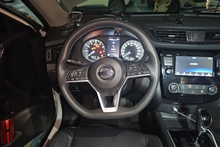 Used Nissan X-Trail 2017 2.0L CVT Comfort Edition 2WD Steering Wheel
