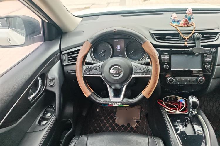Used Nissan X-Trail 2017 2.0L CVT Comfort Edition 2WD Steering Wheel