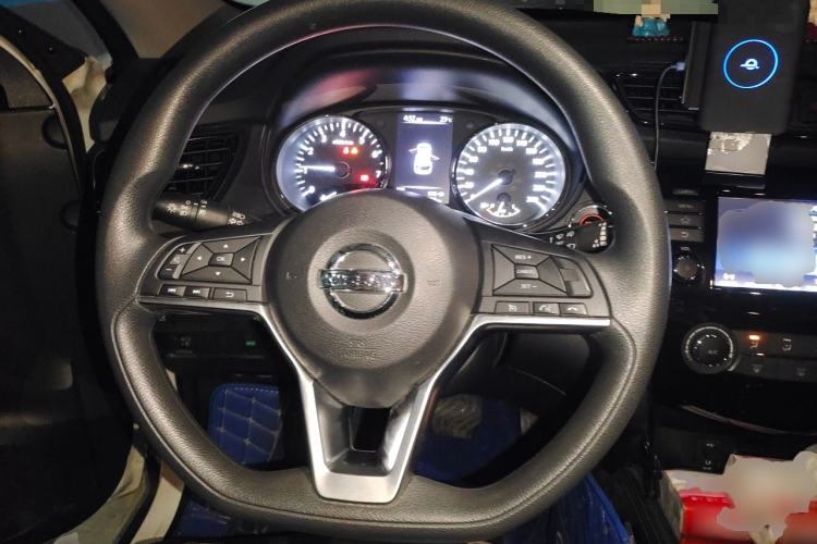 Used Nissan X-Trail 2017 2.0L CVT Comfort Edition 2WD Steering Wheel