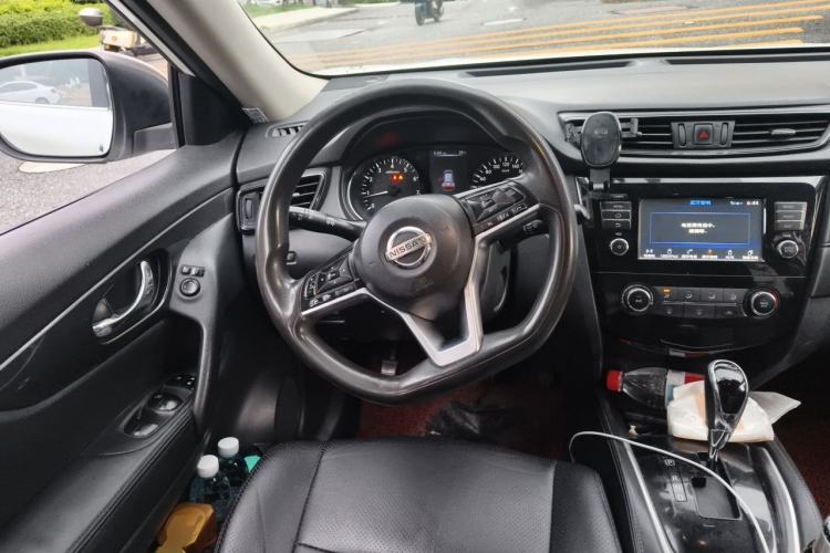 Used Nissan X-Trail 2017 2.0L CVT Comfort Edition 2WD Steering Wheel