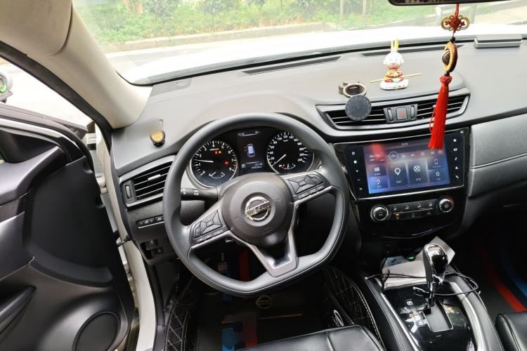 Used Nissan X-Trail 2017 2.0L CVT Comfort Edition 2WD Steering Wheel