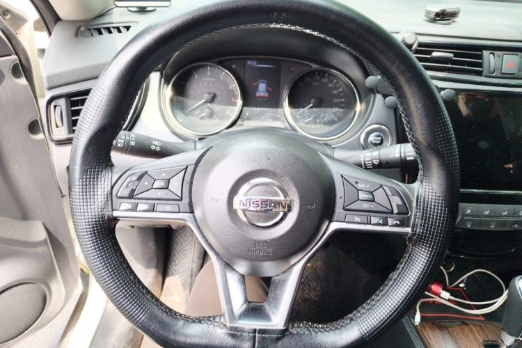 Used Nissan X-Trail 2017 2.0L CVT Comfort Edition 2WD Steering Wheel