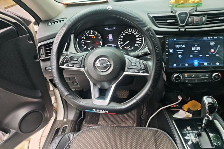 Used Nissan X-Trail 2017 2.0L CVT 7-Seater Comfort Edition 2WD Steering Wheel