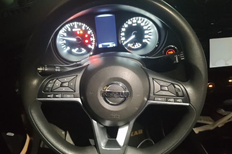 Used Nissan X-Trail 2017 2.0L CVT Comfort Edition 2WD Steering Wheel