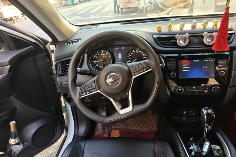 Used Nissan X-Trail 2017 2.0L CVT Comfort Edition 2WD Steering Wheel