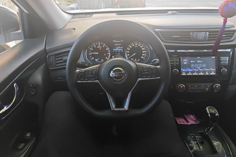 Used Nissan X-Trail 2017 2.0L CVT Comfort Edition 2WD Steering Wheel