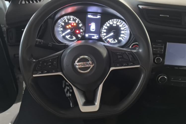Used Nissan X-Trail 2017 2.0L CVT Comfort Edition 2WD Steering Wheel