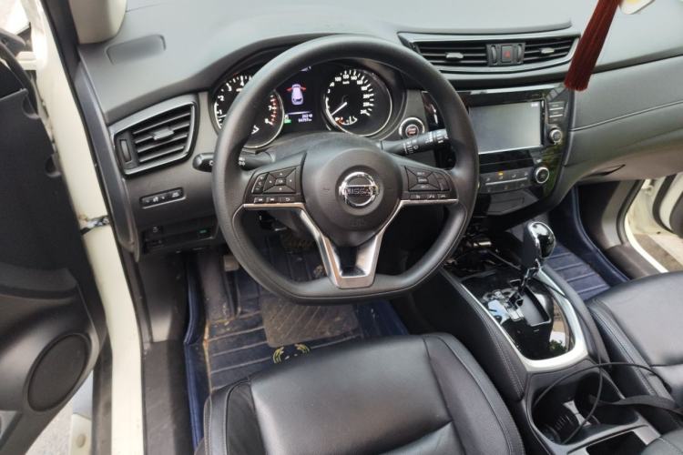 Used Nissan X-Trail 2017 2.0L CVT Comfort Edition 2WD Steering Wheel