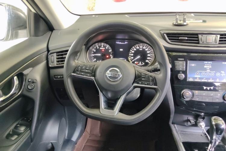 Used Nissan X-Trail 2017 2.0L CVT Comfort Edition 2WD Steering Wheel