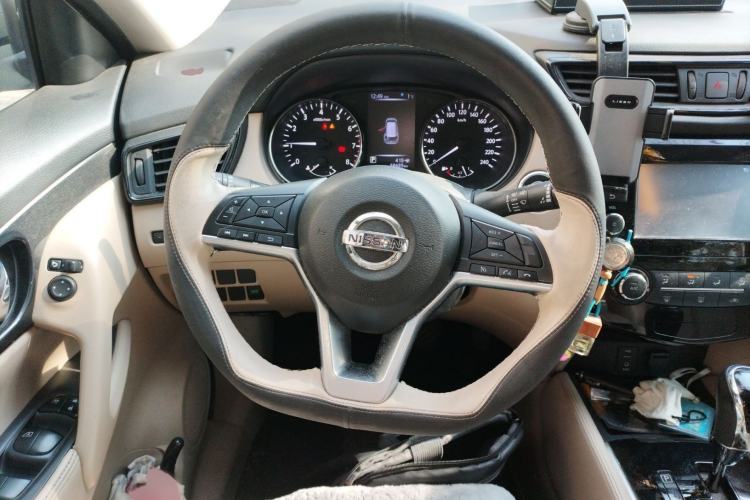 Used Nissan X-Trail 2017 2.0L CVT Comfort Edition 2WD Steering Wheel