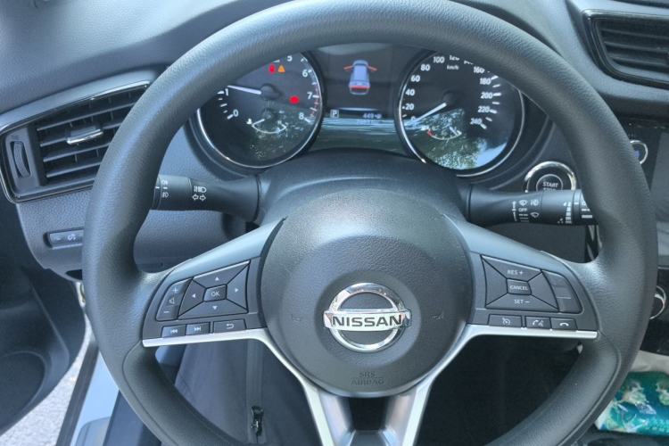 Used Nissan X-Trail 2017 2.0L CVT Comfort Edition 2WD Steering Wheel