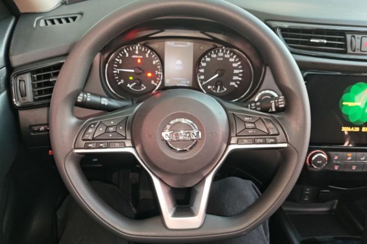 Used Nissan X-Trail 2017 2.0L CVT Comfort Edition 2WD Steering Wheel