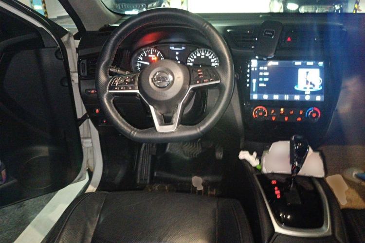 Used Nissan X-Trail 2017 2.0L CVT Comfort Edition 2WD Steering Wheel