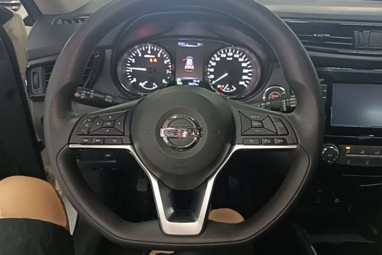 Used Nissan X-Trail 2017 2.0L CVT Comfort Edition 2WD Steering Wheel