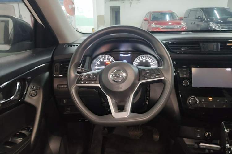 Used Nissan X-Trail 2017 2.0L CVT Comfort Edition 2WD Steering Wheel