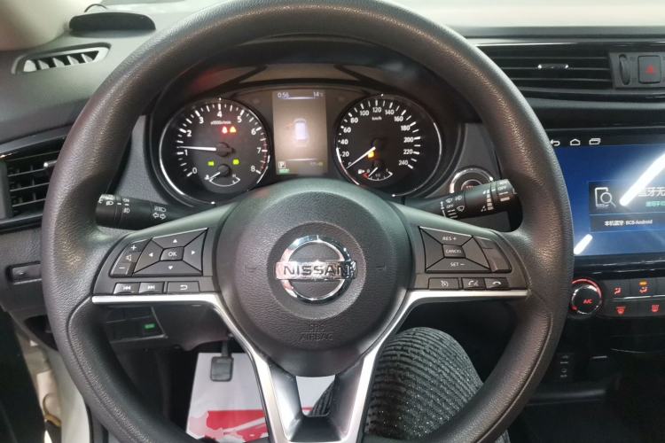 Used Nissan X-Trail 2017 2.0L CVT Comfort Edition 2WD Steering Wheel
