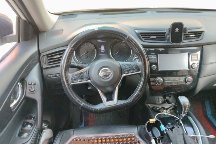 Used Nissan X-Trail 2017 2.0L CVT Comfort Edition 2WD Steering Wheel