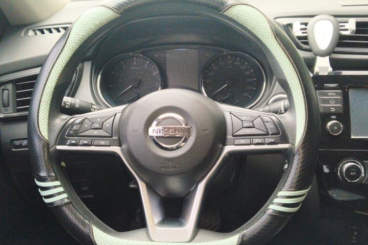 Used Nissan X-Trail 2017 2.0L CVT Comfort Edition 2WD Steering Wheel