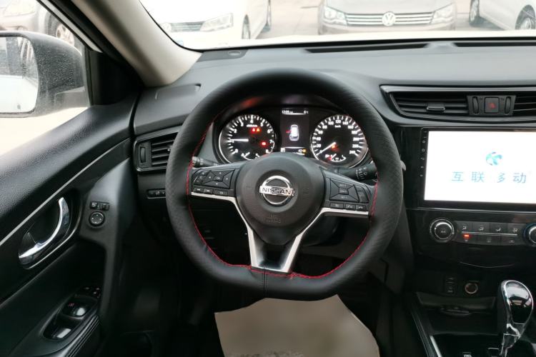 Used Nissan X-Trail 2017 2.0L CVT Comfort Edition 2WD Steering Wheel