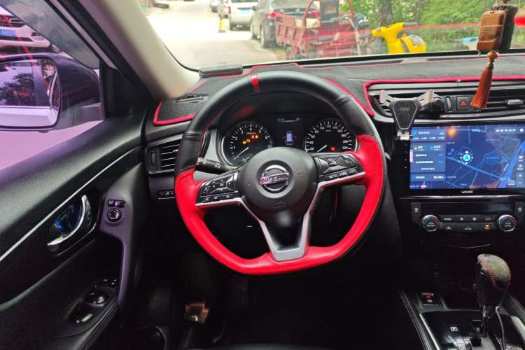 Used Nissan X-Trail 2017 2.5L CVT Leading Edition 4WD Steering Wheel