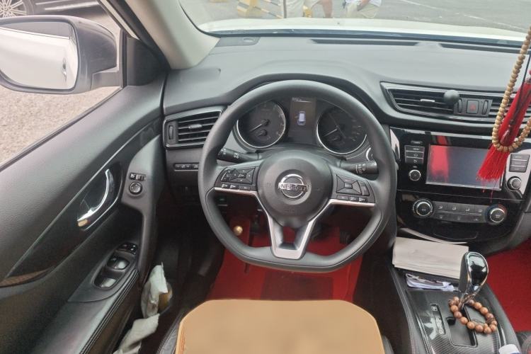 Used Nissan X-Trail 2017 2.0L CVT Comfort Edition 2WD Steering Wheel