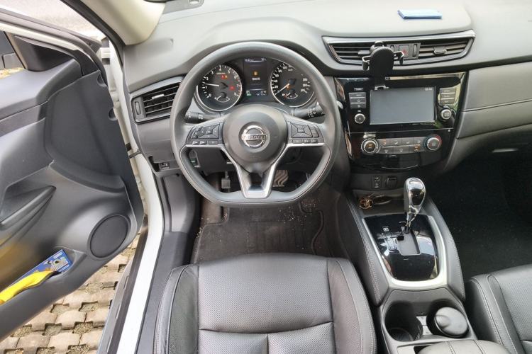 Used Nissan X-Trail 2017 2.0L CVT Comfort Edition 2WD Steering Wheel